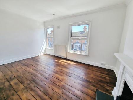 3 bedroom Semi-detached house for sale in Faraday Road, Ipswich, IP4