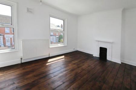 3 bedroom Semi-detached house for sale in Faraday Road, Ipswich, IP4