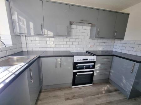 2 bedroom Terraced House to let in Bishop Mews, Pinewood, IP8