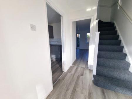 2 bedroom Terraced House to let in Bishop Mews, Pinewood, IP8