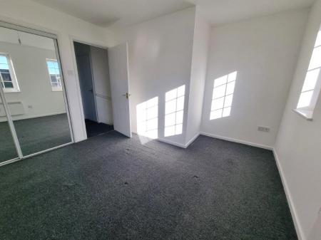 2 bedroom Terraced House to let in Bishop Mews, Pinewood, IP8