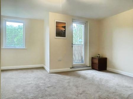 2 bedroom Flat to let in Yeoman Close, Ipswich, IP1