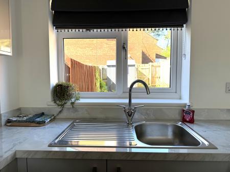 1 bedroom Terraced House to let in Yew Tree Rise, Pinewood, IP8
