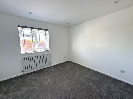 1 bedroom Terraced House to let in Yew Tree Rise, Pinewood, IP8