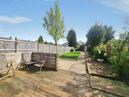 3 bedroom Semi-detached house for sale in Avondale Road, Ipswich, IP3
