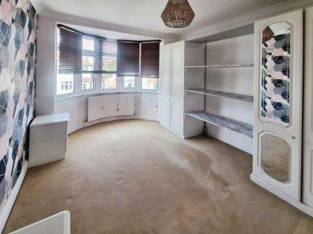 3 bedroom Semi-detached house for sale in Avondale Road, Ipswich, IP3