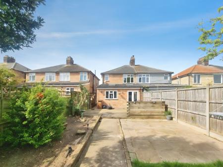 3 bedroom Semi-detached house for sale in Avondale Road, Ipswich, IP3