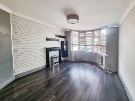 3 bedroom Semi-detached house for sale in Avondale Road, Ipswich, IP3