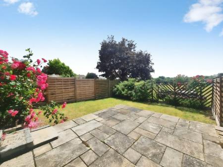 3 bedroom Semi-detached house for sale in Kempton Road, Ipswich, IP1