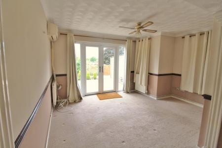 3 bedroom Semi-detached house for sale in Kempton Road, Ipswich, IP1