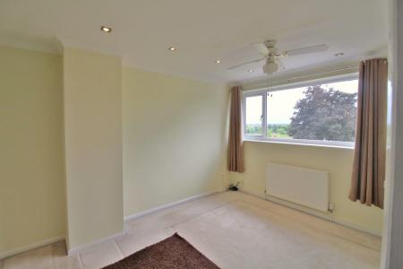 3 bedroom Semi-detached house for sale in Kempton Road, Ipswich, IP1