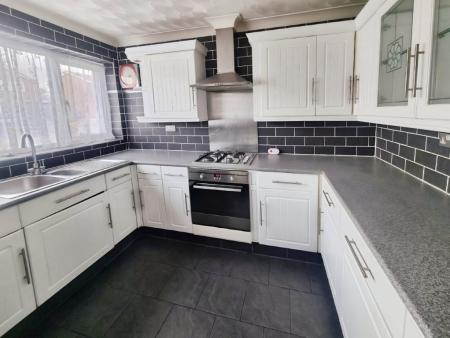 3 bedroom Semi-detached house for sale in Kempton Road, Ipswich, IP1