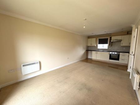 2 bedroom Flat to let in Provan Court, IP3, Ipswich, IP3
