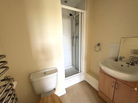 2 bedroom Flat to let in Provan Court, IP3, Ipswich, IP3