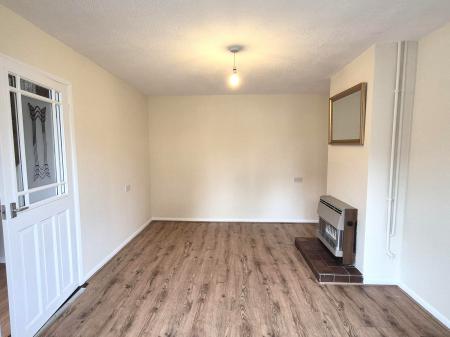 2 bedroom Semi-detached house to let in Roxburgh Road, Ipswich, IP4