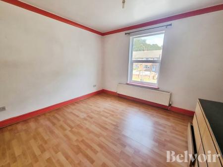 4 bedroom Semi-detached house for sale in Spring Road, Ipswich, IP4