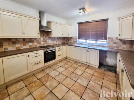 4 bedroom Semi-detached house for sale in Spring Road, Ipswich, IP4