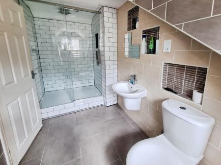 4 bedroom Semi-detached house for sale in Spring Road, Ipswich, IP4