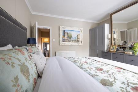 2 bedroom Terraced House for sale in Finchley Road, Ipswich, IP4