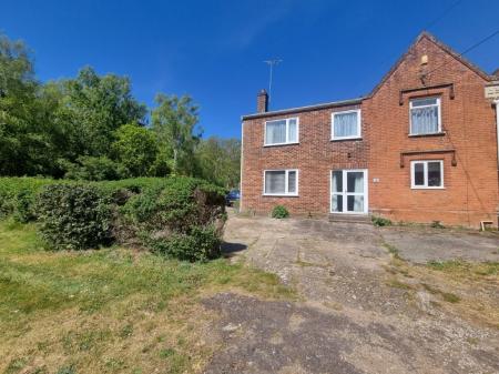 4 bedroom Semi-detached house for sale in Foxhall Road, Ipswich, IP4