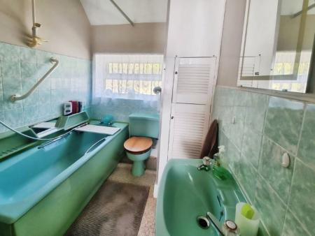 4 bedroom Semi-detached house for sale in Foxhall Road, Ipswich, IP4