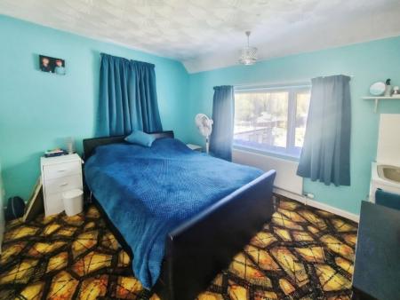 4 bedroom Semi-detached house for sale in Foxhall Road, Ipswich, IP4