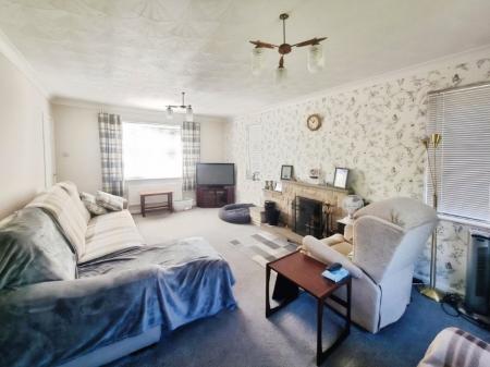 4 bedroom Semi-detached house for sale in Foxhall Road, Ipswich, IP4
