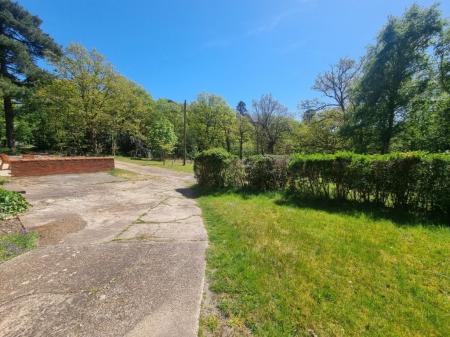 4 bedroom Semi-detached house for sale in Foxhall Road, Ipswich, IP4