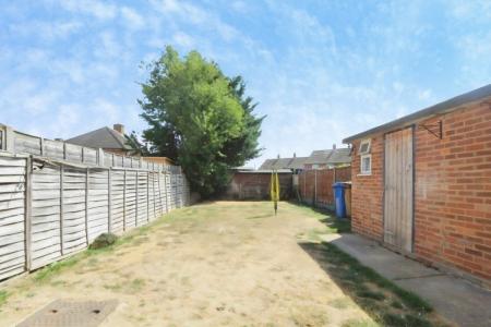 3 bedroom Terraced House for sale in Goldcrest Road, Ipswich, IP2