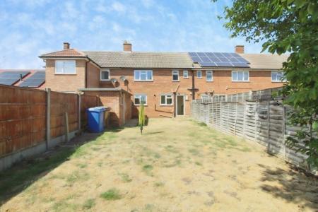 3 bedroom Terraced House for sale in Goldcrest Road, Ipswich, IP2