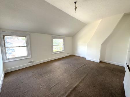 2 bedroom Flat to let in Anglesea Road, Ipswich, IP1