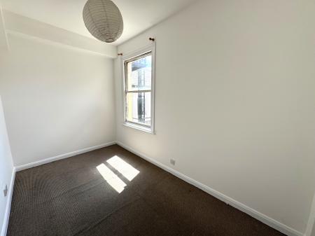 2 bedroom Flat to let in Anglesea Road, Ipswich, IP1