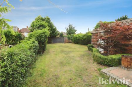 3 bedroom Semi-detached house for sale in Adelaide Road, Ipswich, IP4