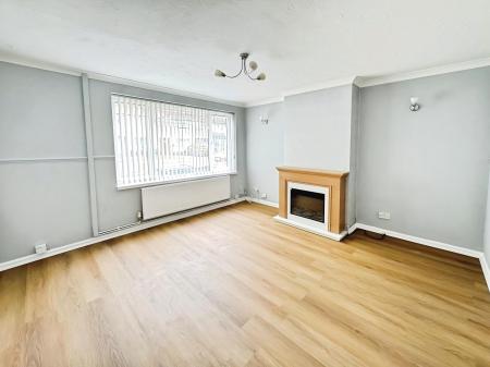 3 bedroom Terraced House to let in Sheldrake Drive, Ipswich, IP2