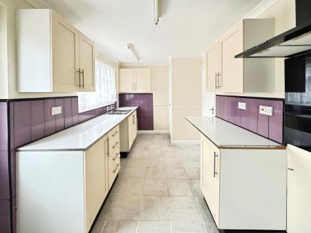 3 bedroom Terraced House to let in Sheldrake Drive, Ipswich, IP2