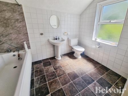 2 bedroom Semi-detached house for sale in Wellesley Road, Ipswich, IP4