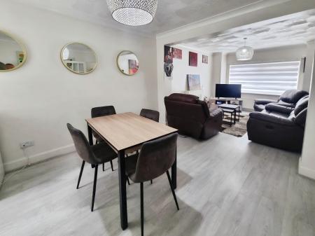 3 bedroom Semi-detached house for sale in Grange Road, Ipswich, IP4