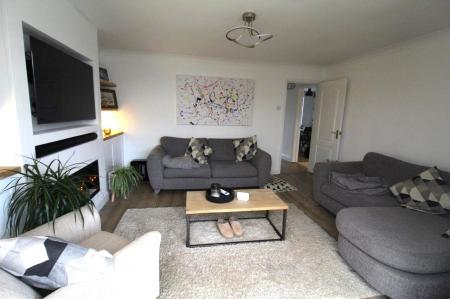 4 bedroom Detached house to let in Woodrush Road, Ipswich, IP3