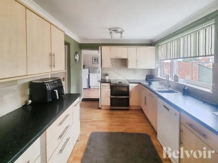 4 bedroom Terraced House for sale in Pearcroft Road, Ipswich, IP1