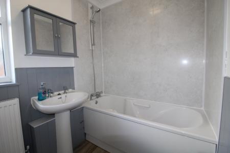 3 bedroom Semi-detached house to let in Devonshire Road, Ipswich, IP3