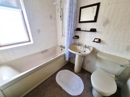 3 bedroom Semi-detached house for sale in Fircroft Road, Ipswich, IP1