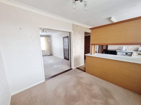 3 bedroom Semi-detached house for sale in Fircroft Road, Ipswich, IP1