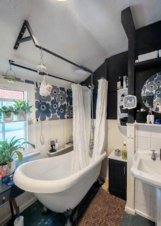 3 bedroom Terraced House for sale in Broom Hill Road, Ipswich, IP1