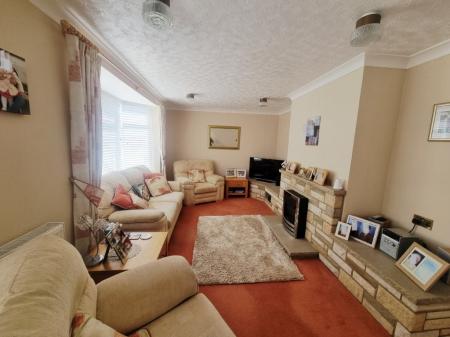 3 bedroom Semi-detached house for sale in Preston Drive, Ipswich, IP1