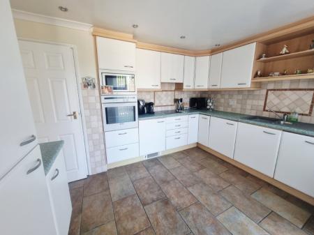 3 bedroom Semi-detached house for sale in Preston Drive, Ipswich, IP1