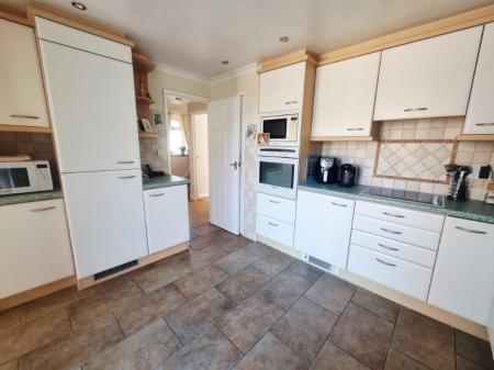 3 bedroom Semi-detached house for sale in Preston Drive, Ipswich, IP1