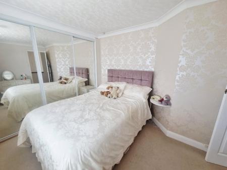 3 bedroom Semi-detached house for sale in Preston Drive, Ipswich, IP1