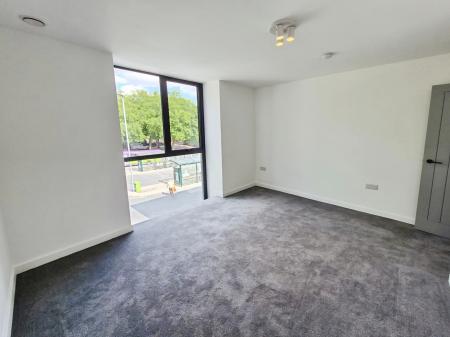 2 bedroom Flat to let in Tower Ramparts, Ipswich, IP1