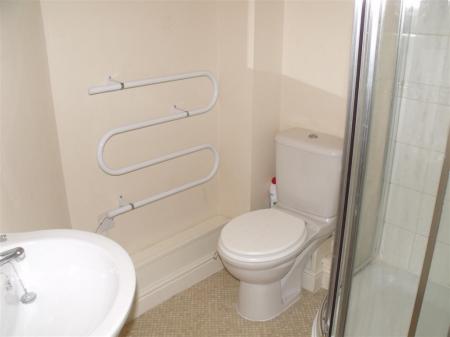 2 bedroom Flat to let in Demoiselle Crescent, Ravenswood, Ipswich, IP3