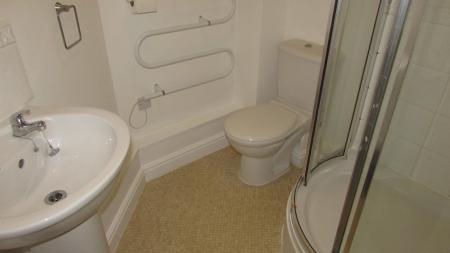 2 bedroom Flat to let in Demoiselle Crescent, Ravenswood, Ipswich, IP3